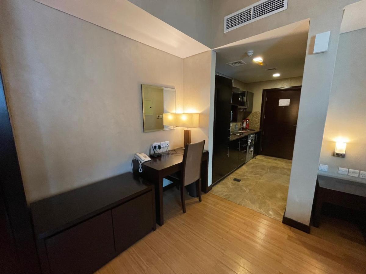 Tulip Creek Hotel Apartments Dubai Eksteriør bilde