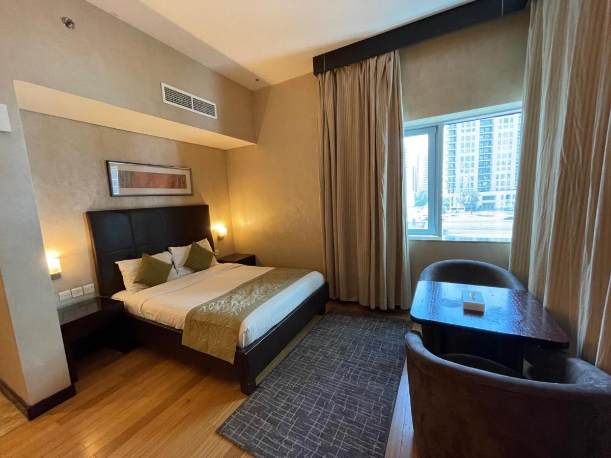 Tulip Creek Hotel Apartments Dubai Eksteriør bilde
