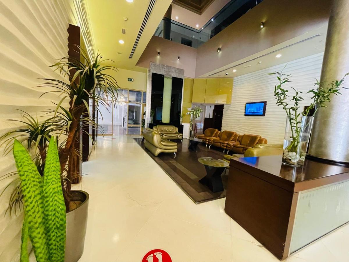 Tulip Creek Hotel Apartments Dubai Eksteriør bilde