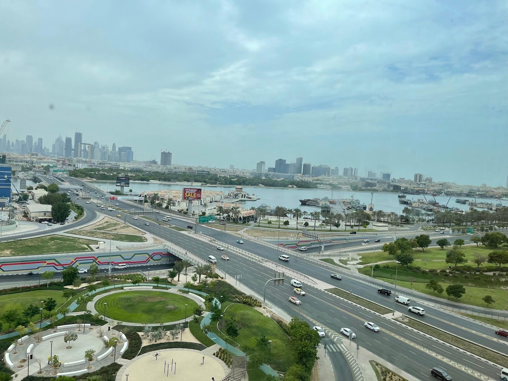 Tulip Creek Hotel Apartments Dubai Eksteriør bilde