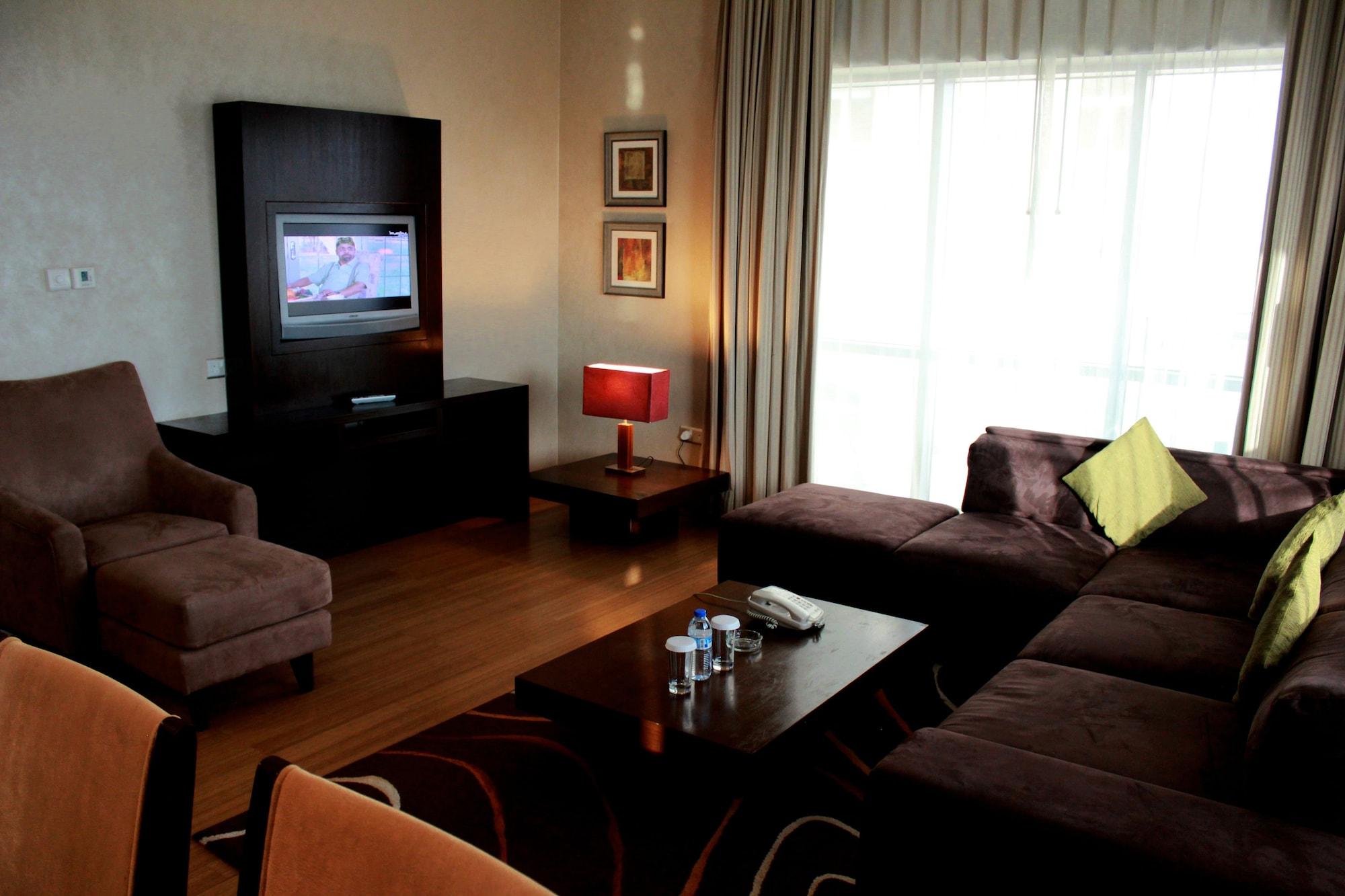Tulip Creek Hotel Apartments Dubai Eksteriør bilde