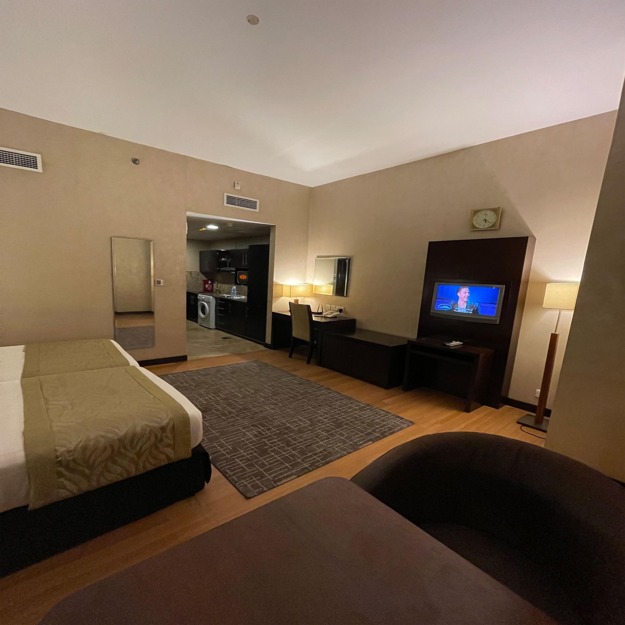 Tulip Creek Hotel Apartments Dubai Eksteriør bilde