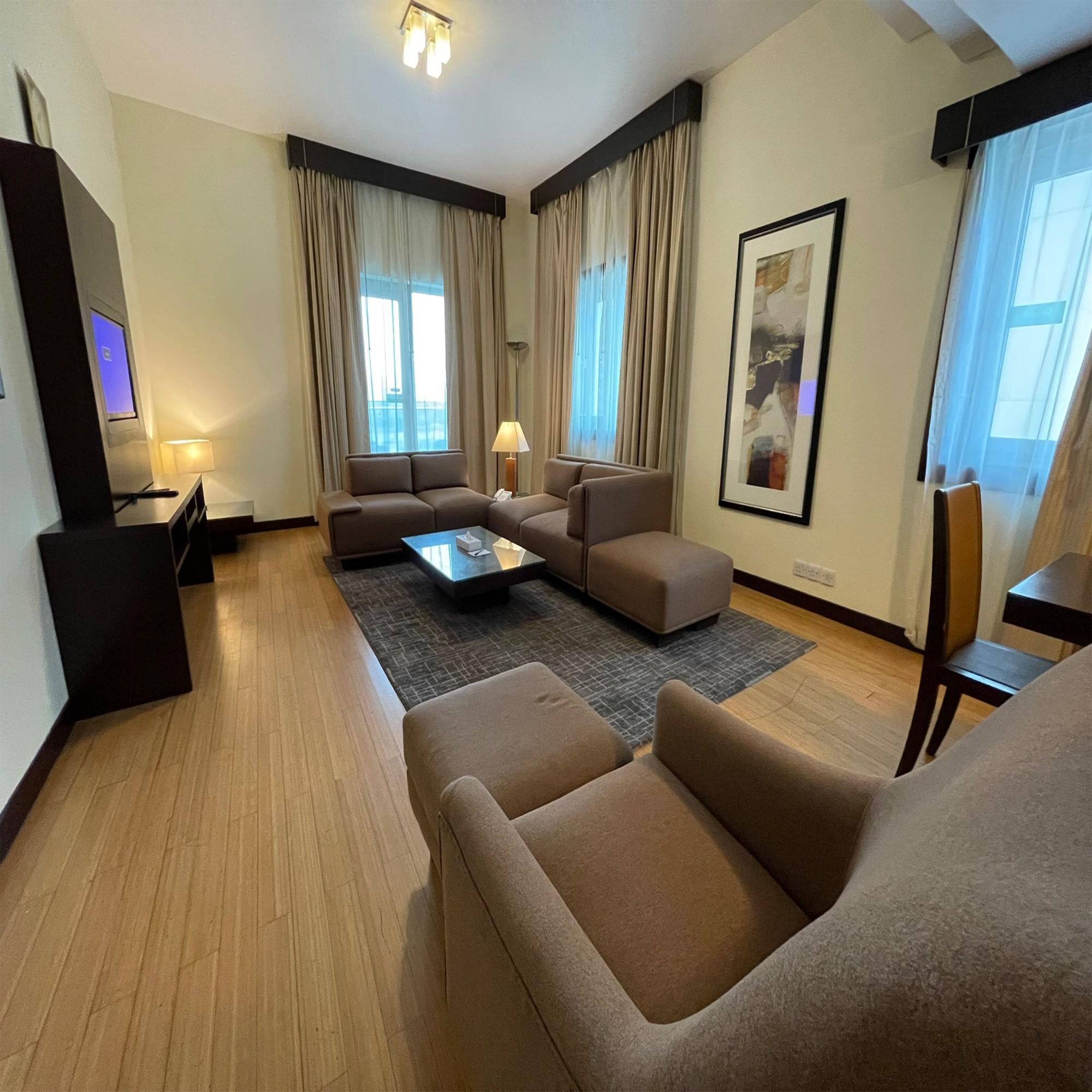 Tulip Creek Hotel Apartments Dubai Eksteriør bilde